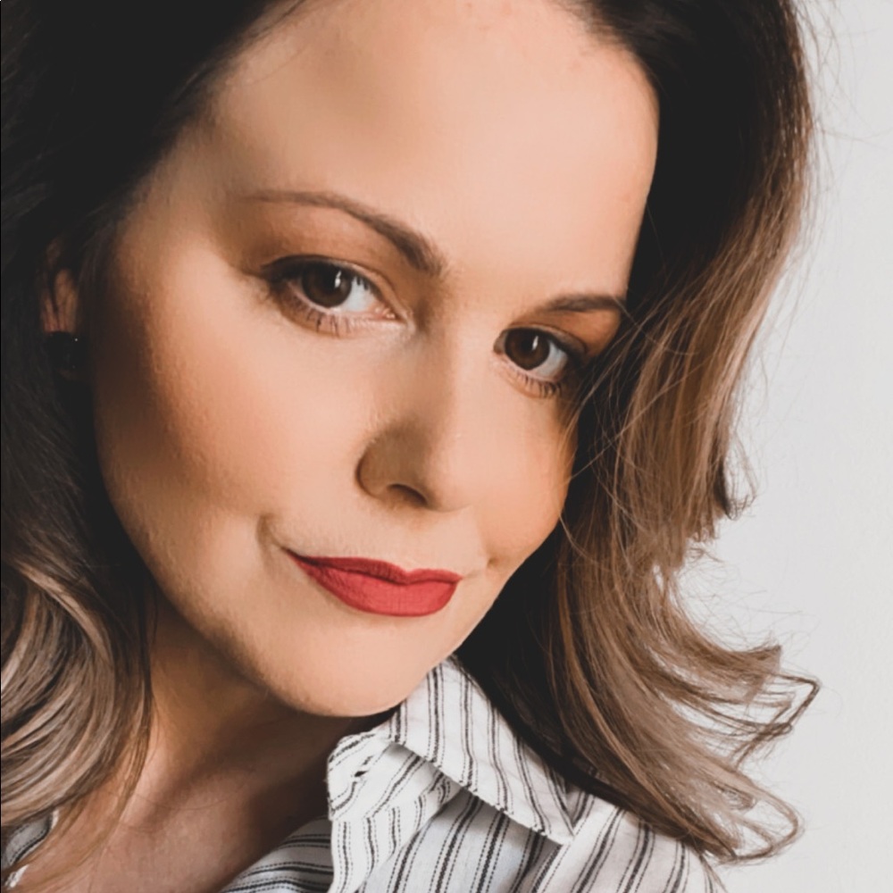 Meet your Posher, Maria